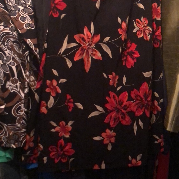 S feels like satan beautiful colors black and red  below  knee - Picture 3 of 3